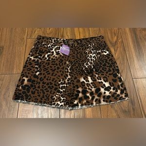 NWT Peach Love Denim Leopard Mini Skirt